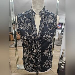 Caramelo Womens Black Floral Embroidered Ruffle Front Sleeveless Blouse Sz Large